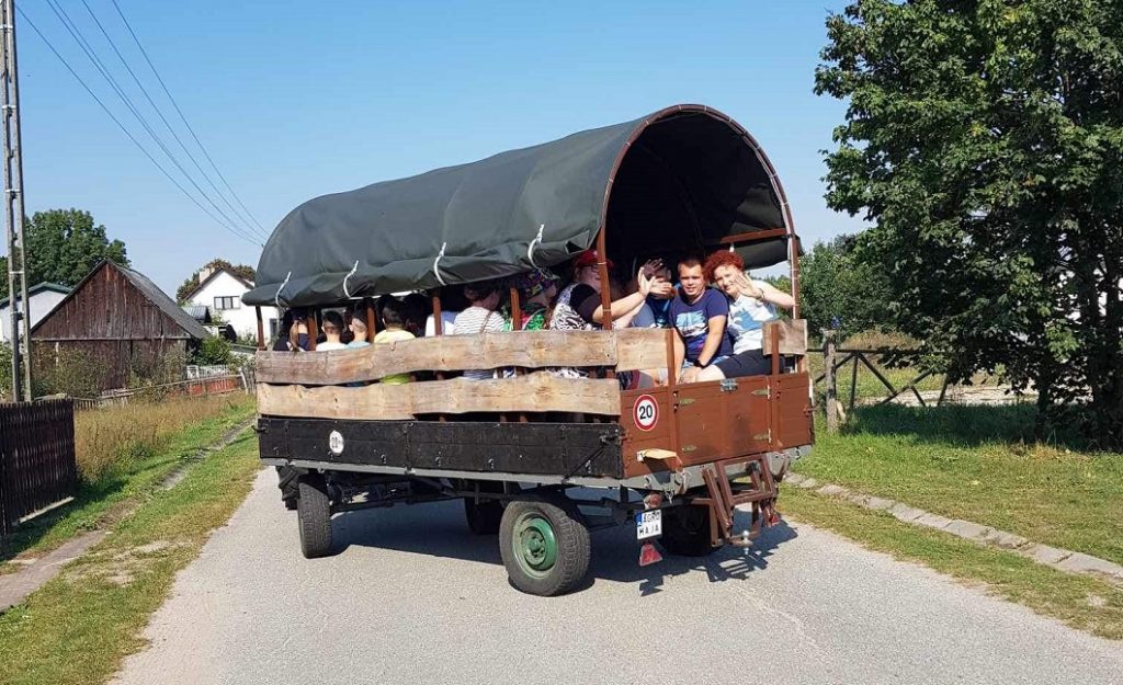 Wycieczka do gospodarstwa agroturystycznego “Maja” w Kałużach.